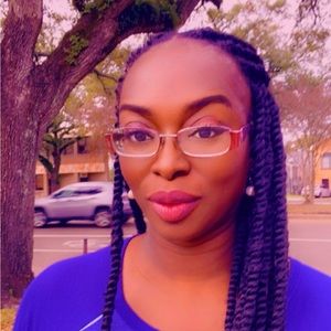 Meet your Posher, Ronika